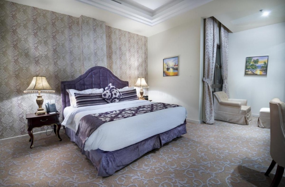 Room image 3