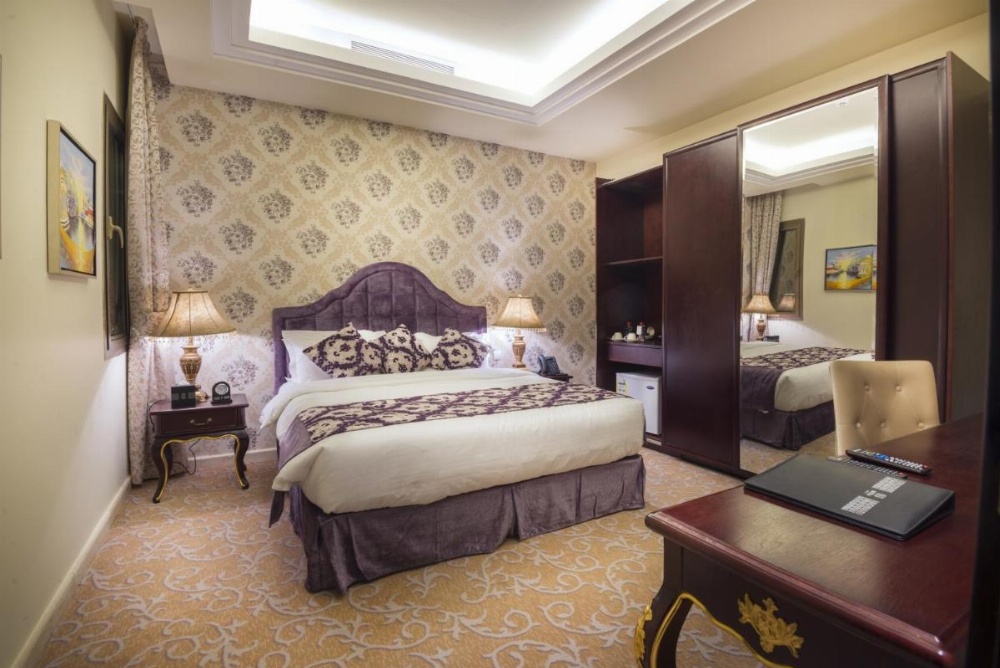 Room image 3