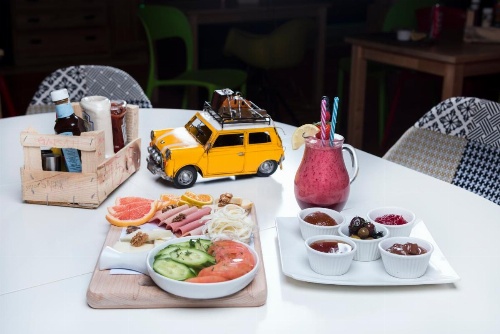 Mira Trio Hotel image 38